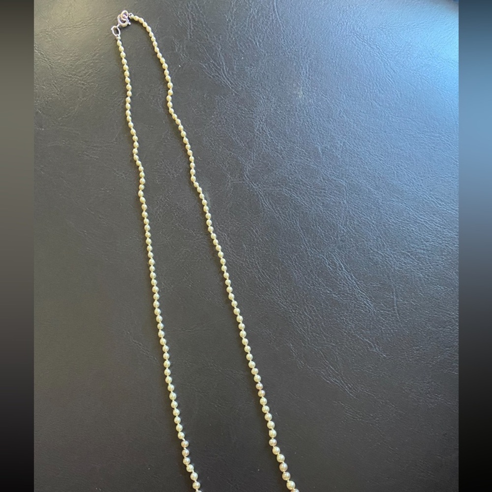 26” Vintage Pearl Necklace - Picture 4 of 4